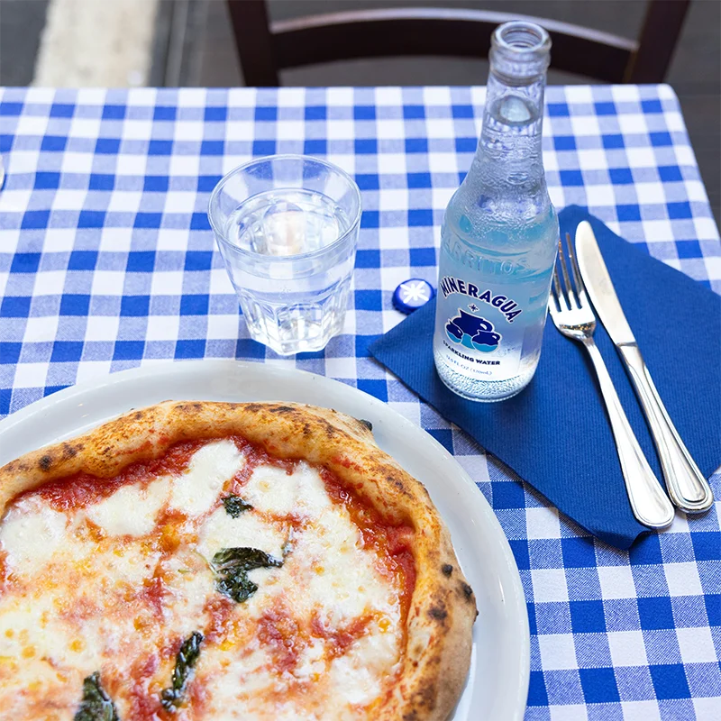 table pizza